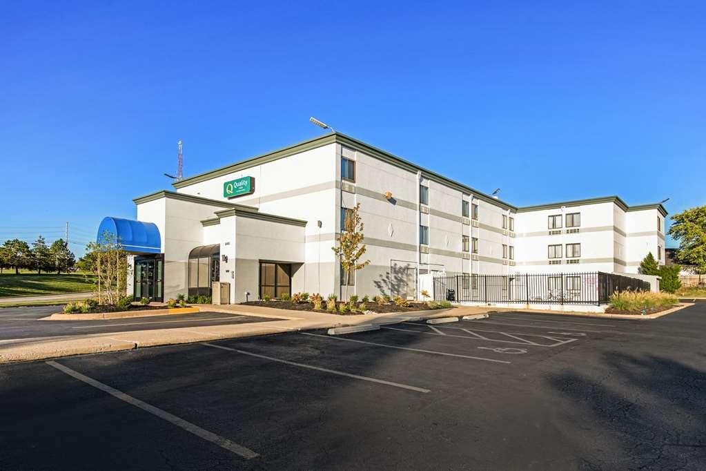 Quality Inn Merriam Kansas City Экстерьер фото